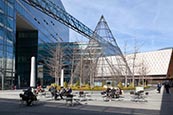 Thumbnail image of Neues Kranzler Eck, Kurfürstendamm, Volierengarten, Berlin, Germany