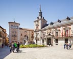 Thumbnail image of Plaza de la Villa with Casa de la Villa (former Town Hall) and Casa de Cisneros and statue of Alvaro